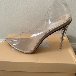 Clear, pointed toe, neutral heels